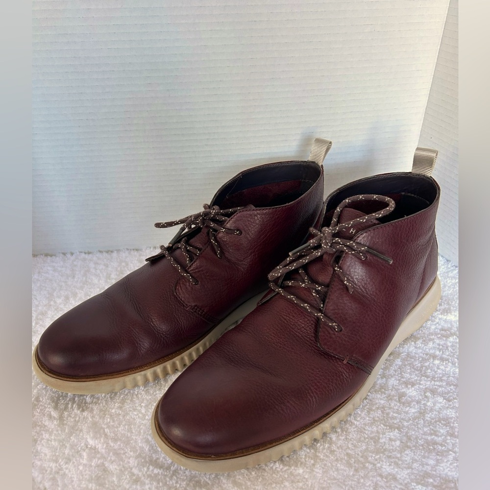 Cole Haan Lace up Chukka Boot in Burgandy Leather Size 11